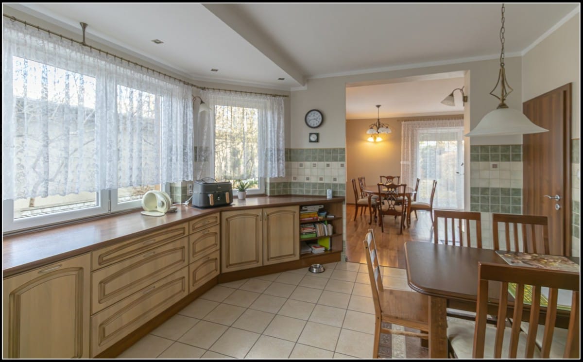 Dom 6 pokojowe na Sprzedaż