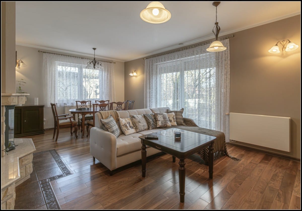 Dom 6 pokojowe na Sprzedaż