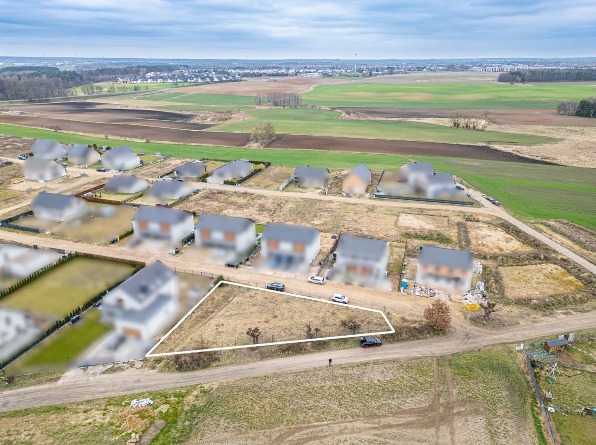 Działka  pokojowe na Sprzedaż