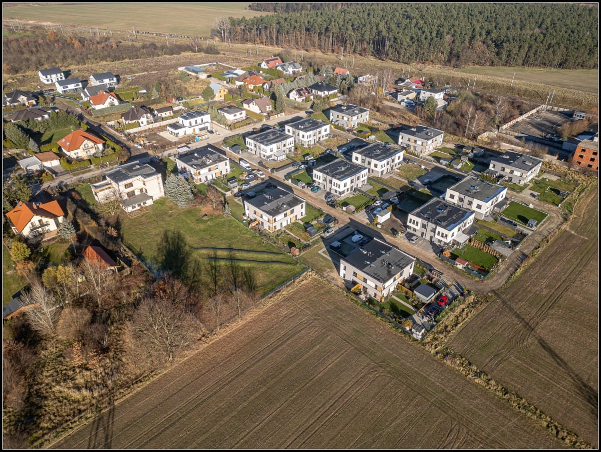 Działka  pokojowe na Sprzedaż