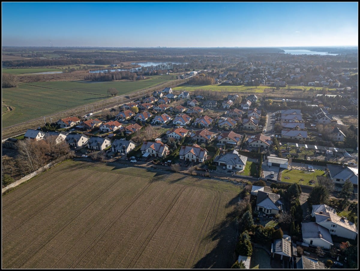 Działka  pokojowe na Sprzedaż