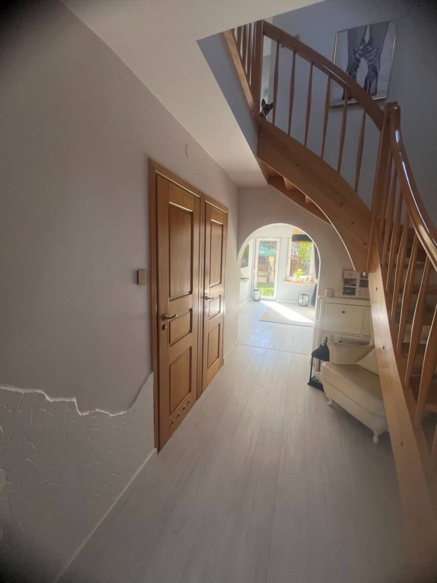 Dom 6 pokojowe na Sprzedaż