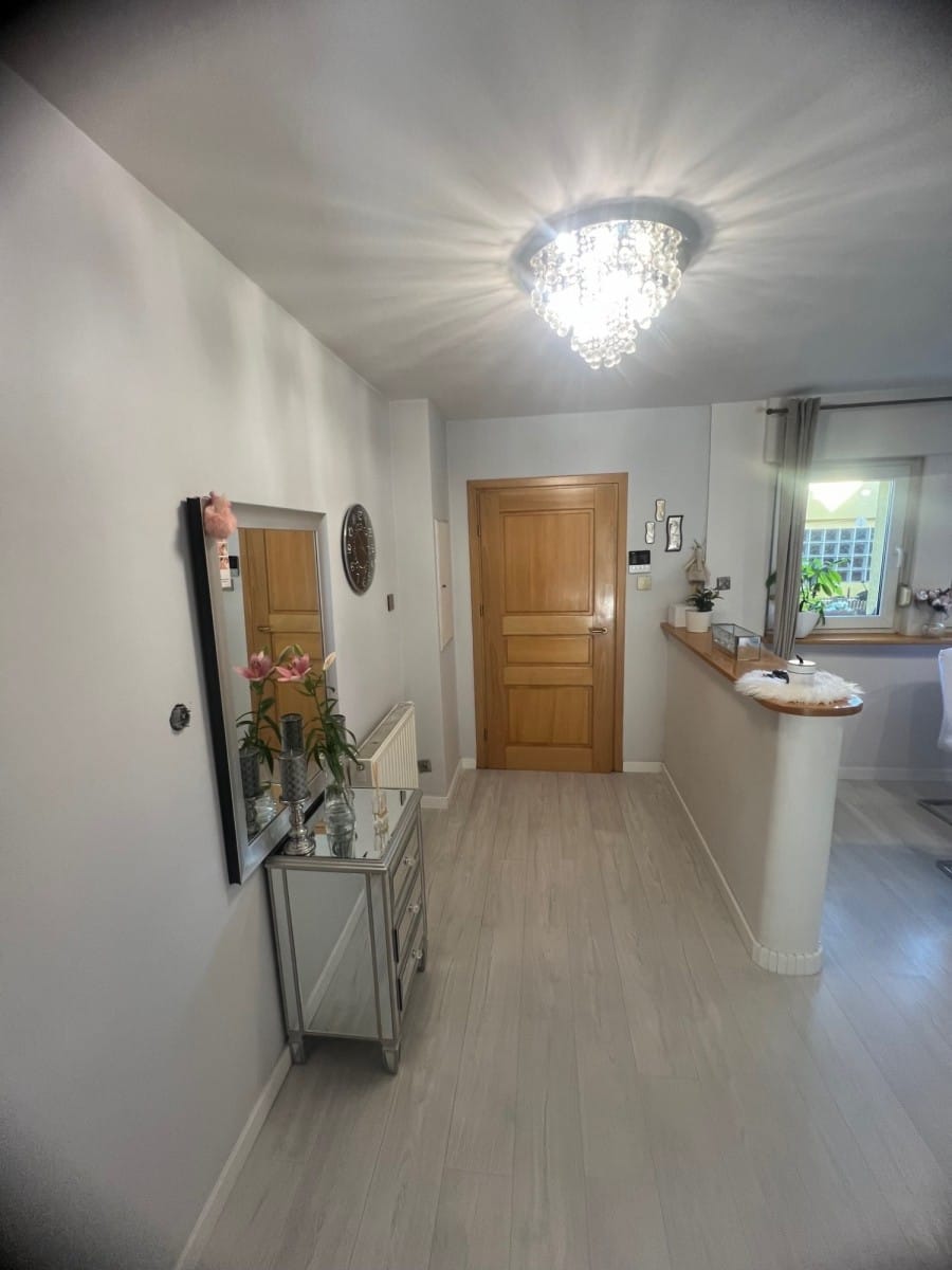 Dom 6 pokojowe na Sprzedaż