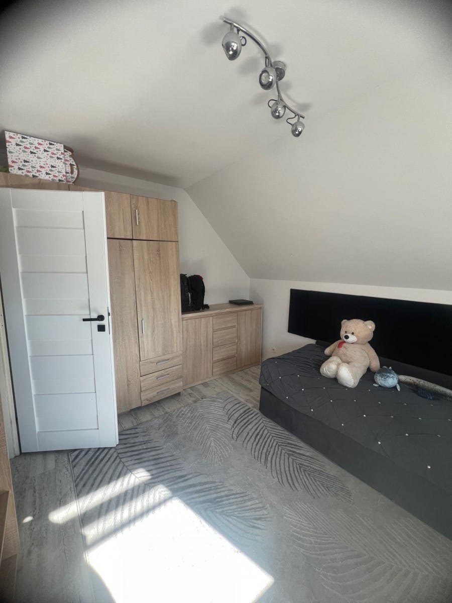 Dom 6 pokojowe na Sprzedaż