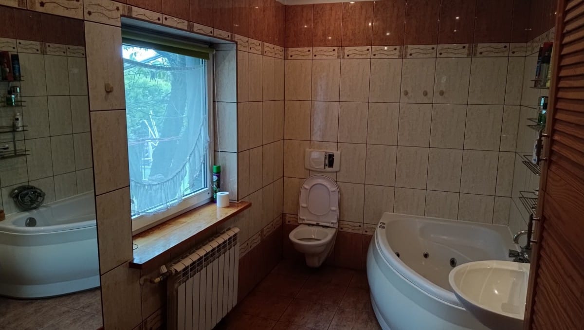 Dom 5 pokojowe na Sprzedaż