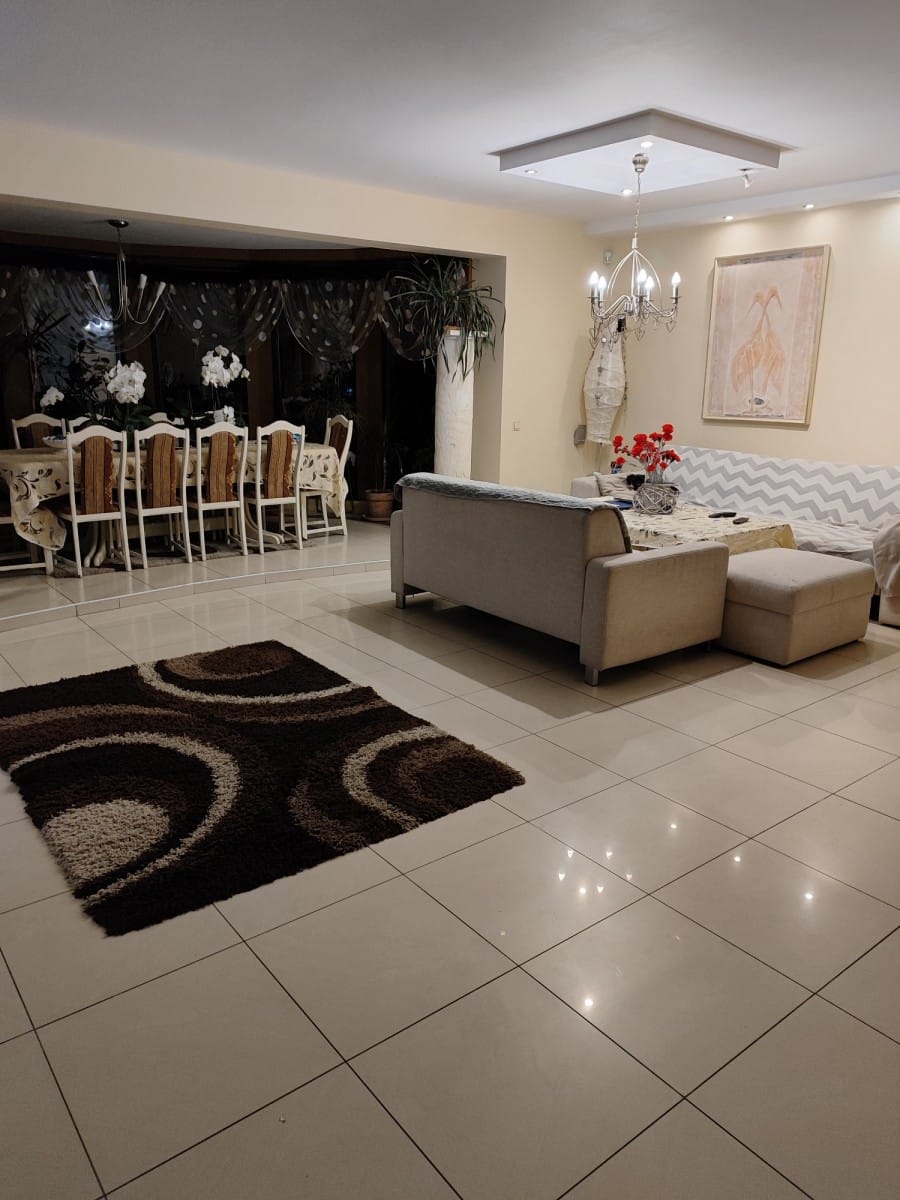 Dom 5 pokojowe na Sprzedaż