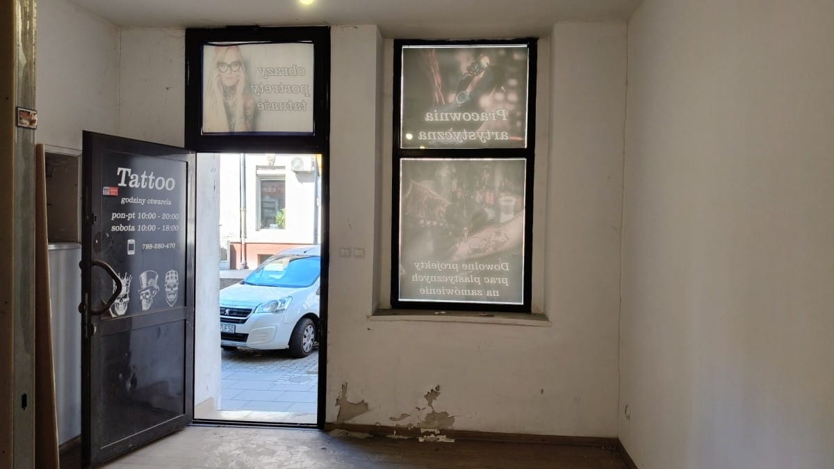 Lokal użytkowy  pokojowe na Sprzedaż