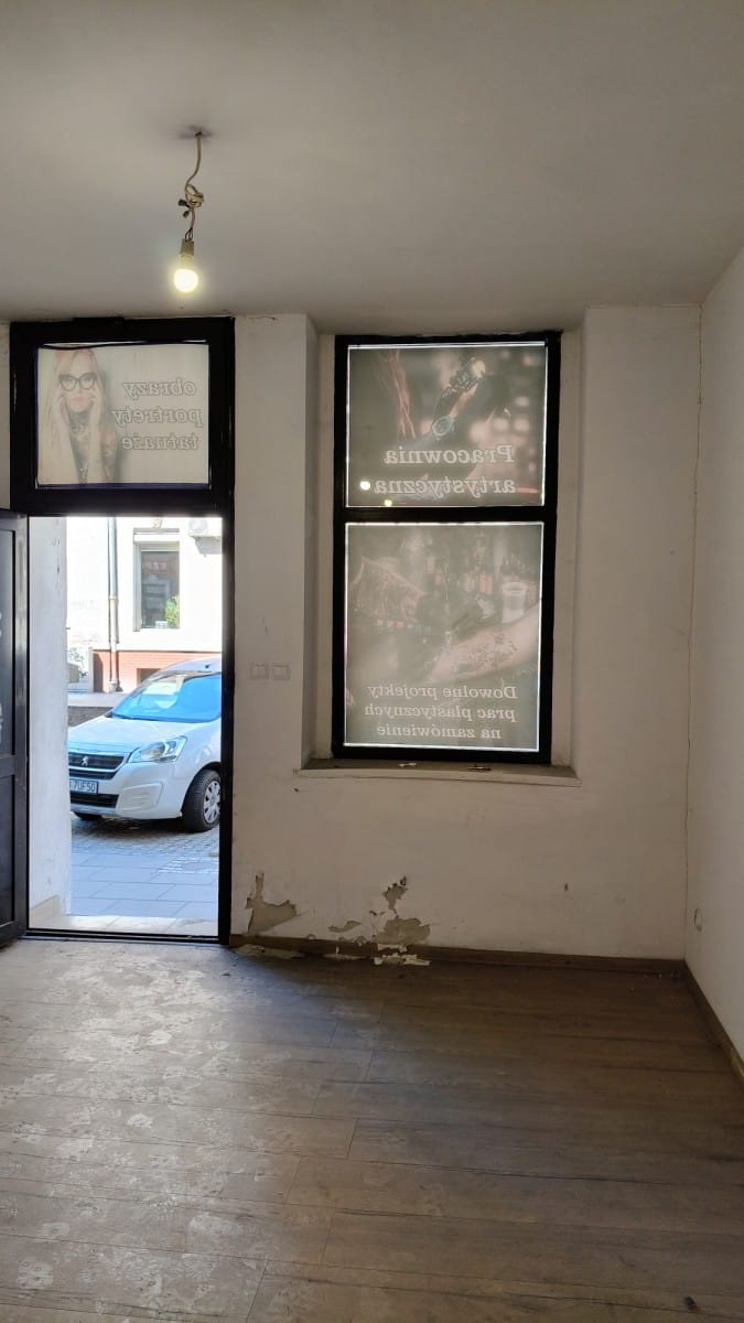 Lokal użytkowy  pokojowe na Sprzedaż