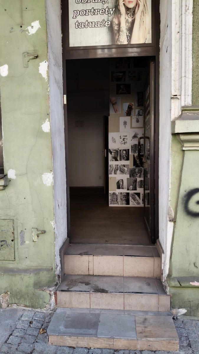 Lokal użytkowy  pokojowe na Sprzedaż