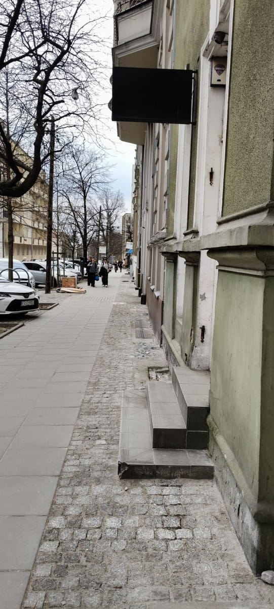 Lokal użytkowy  pokojowe na Sprzedaż
