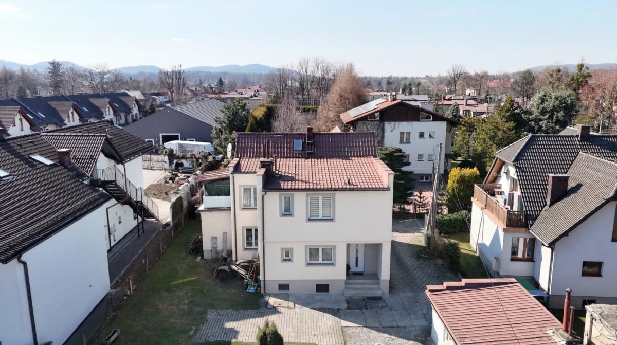 Dom 6 pokojowe na Sprzedaż