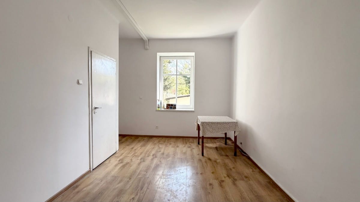 Lokal użytkowy  pokojowe na Sprzedaż