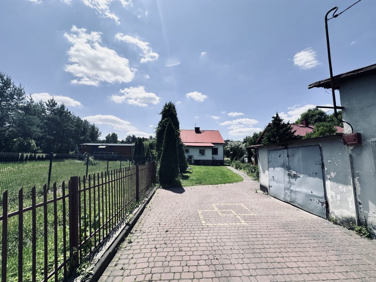 Dom 4 pokojowe na Sprzedaż