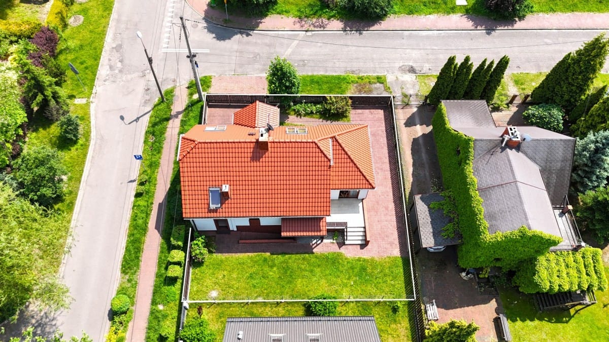 Dom 4 pokojowe na Sprzedaż
