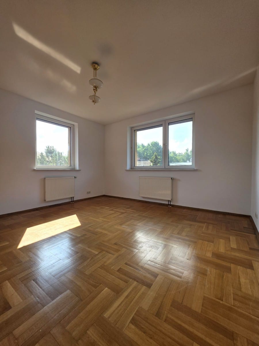 Dom 5 pokojowe na Sprzedaż
