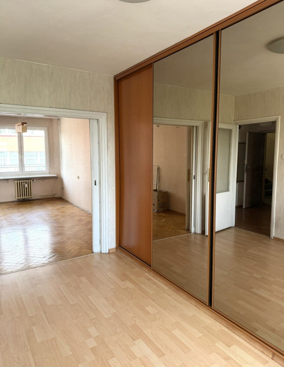 Mieszkanie 4 pokojowe na Sprzedaż