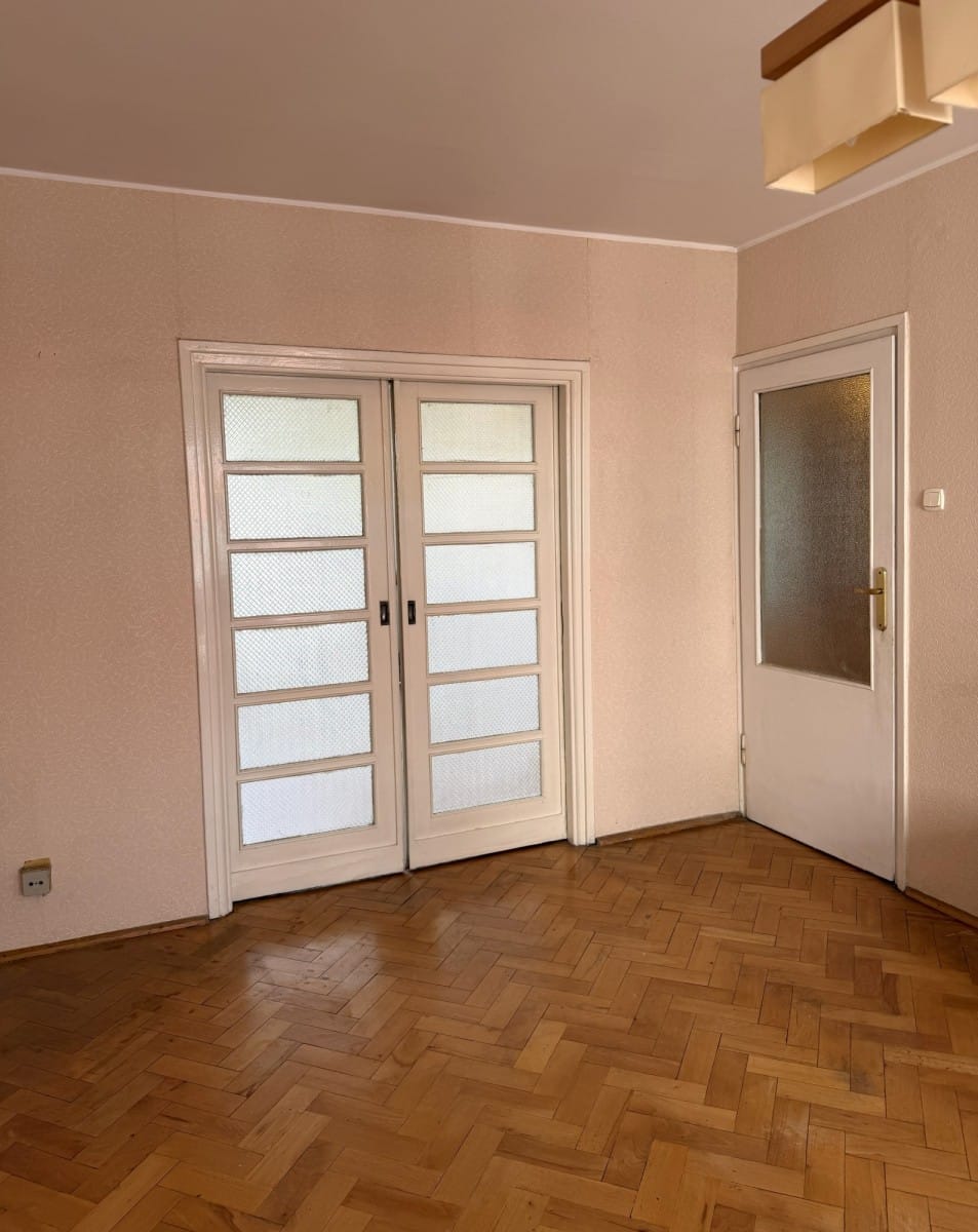Mieszkanie 4 pokojowe na Sprzedaż