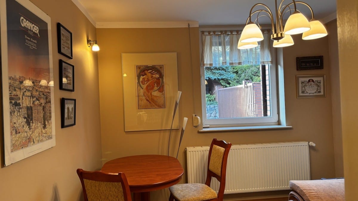 Dom 6 pokojowe na Sprzedaż