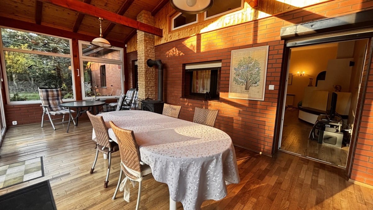 Dom 6 pokojowe na Sprzedaż