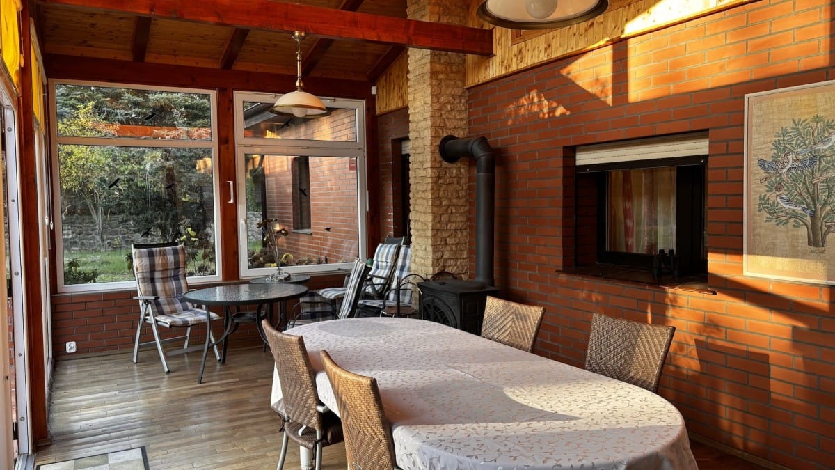 Dom 6 pokojowe na Sprzedaż