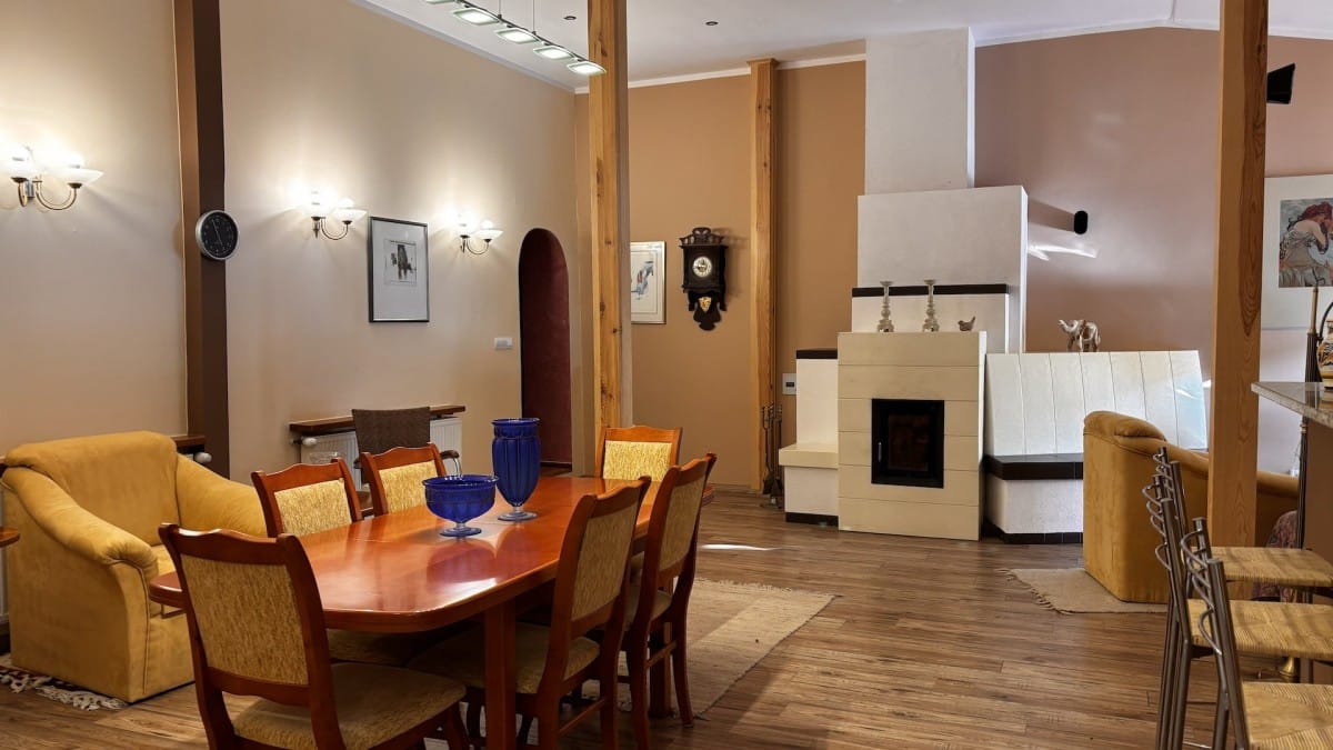 Dom 6 pokojowe na Sprzedaż