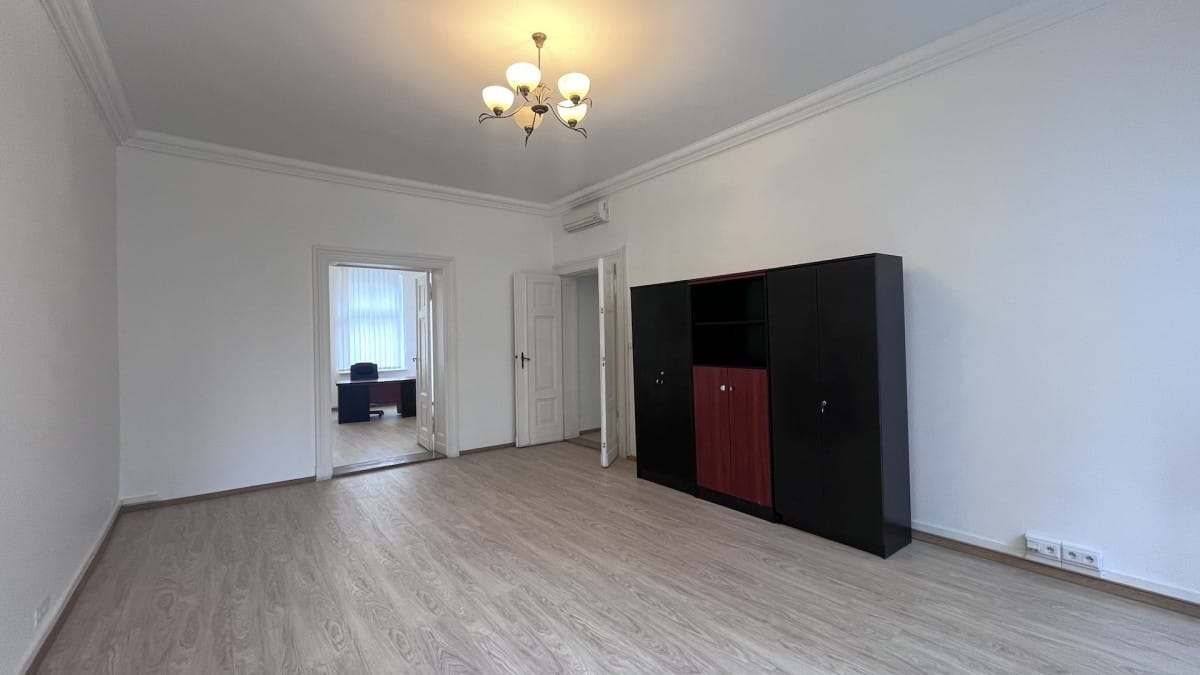 Lokal użytkowy  pokojowe na Wynajem