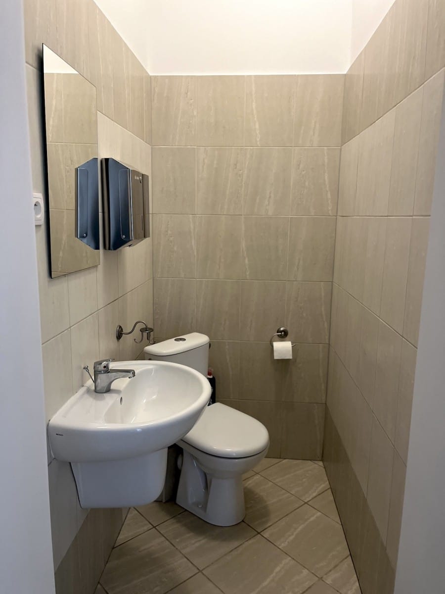 Lokal użytkowy  pokojowe na Wynajem