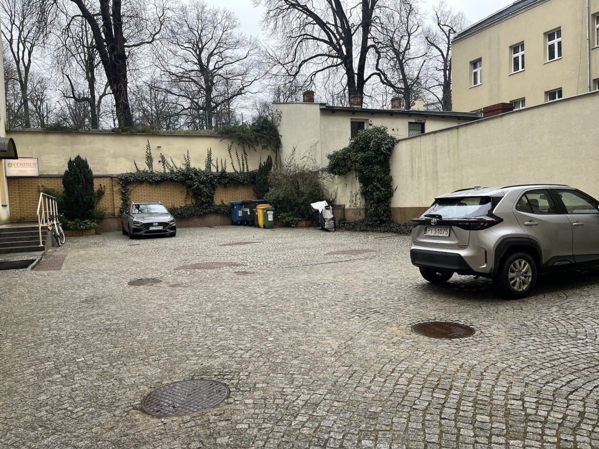 Lokal użytkowy  pokojowe na Wynajem