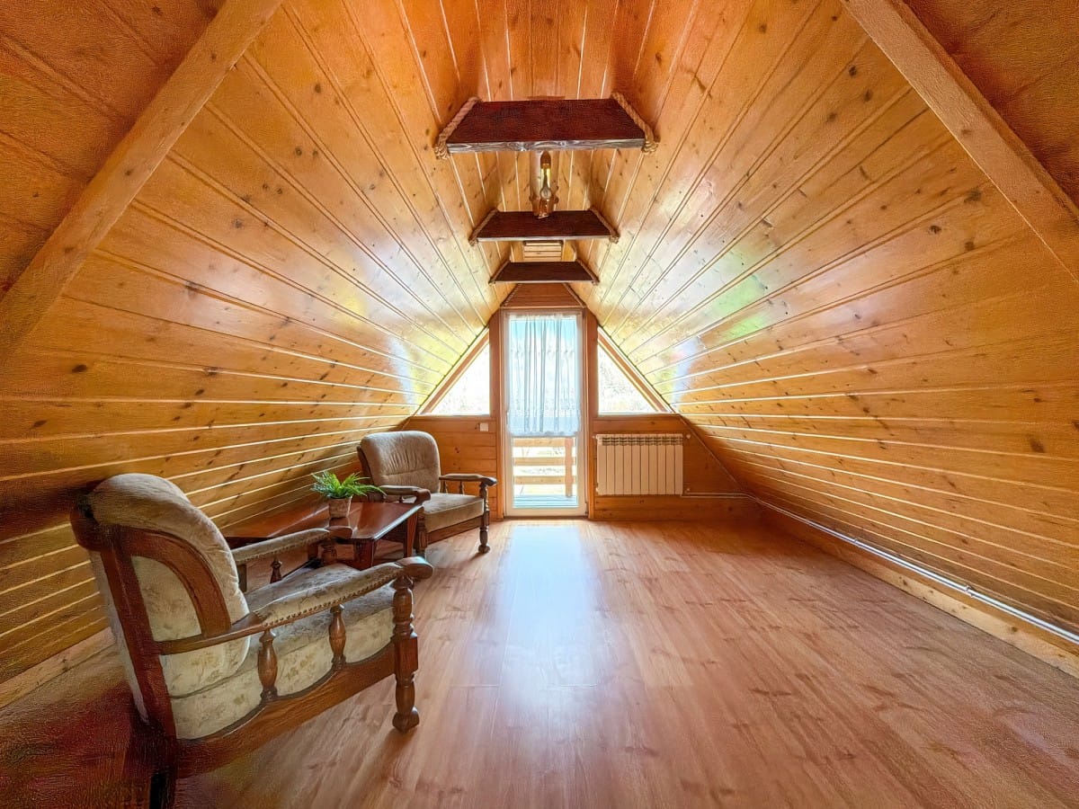 Dom 6 pokojowe na Sprzedaż