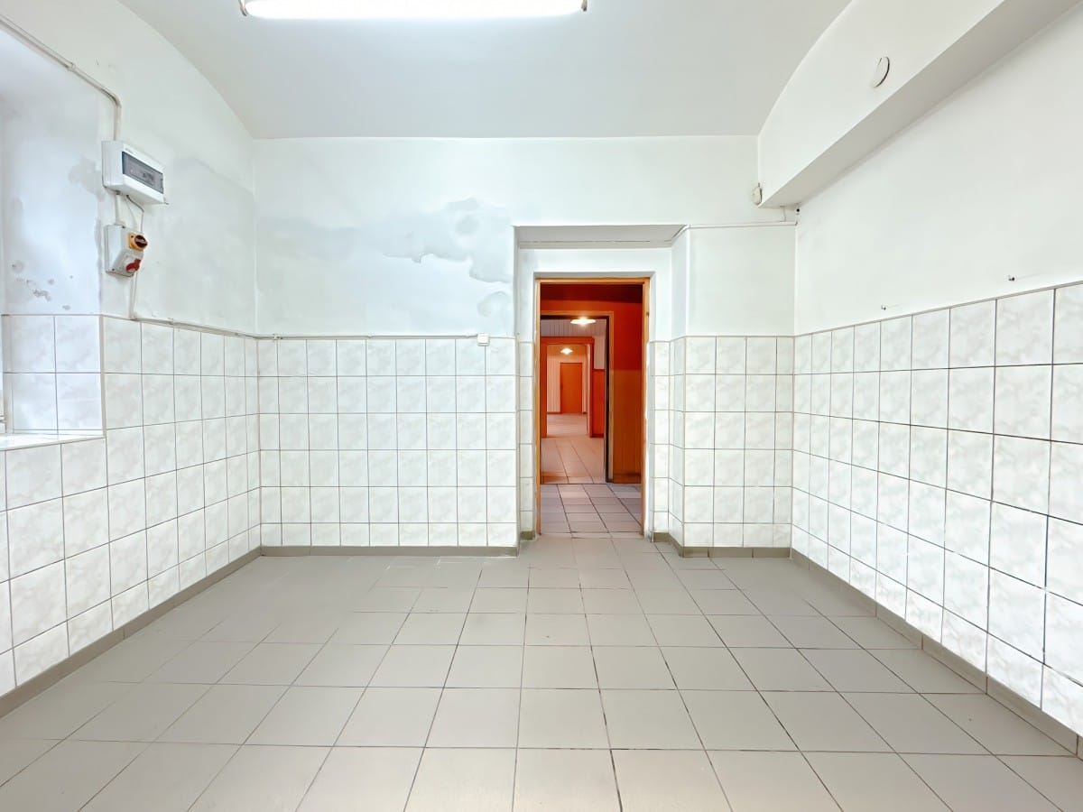 Lokal użytkowy  pokojowe na Sprzedaż