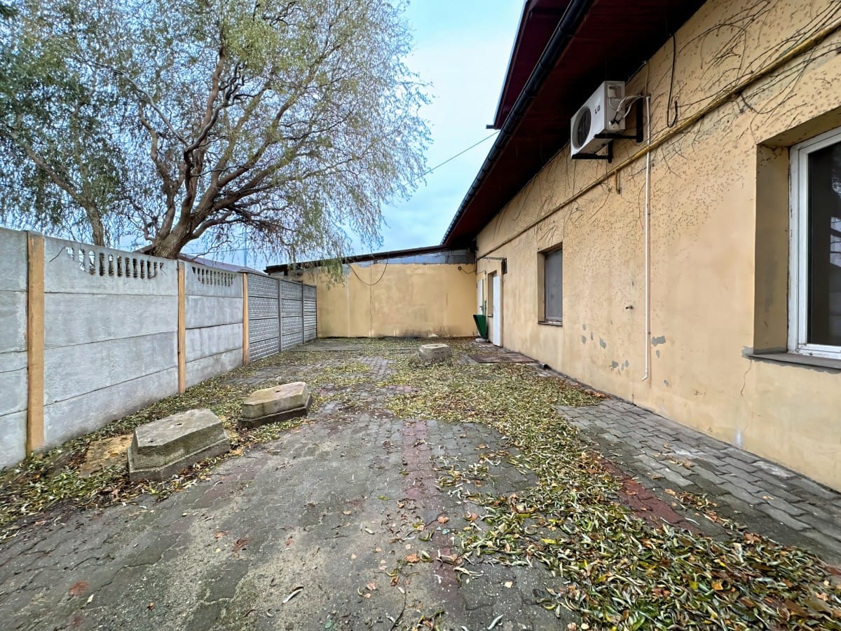 Lokal użytkowy  pokojowe na Sprzedaż