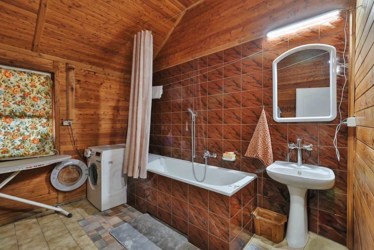Dom 6 pokojowe na Sprzedaż