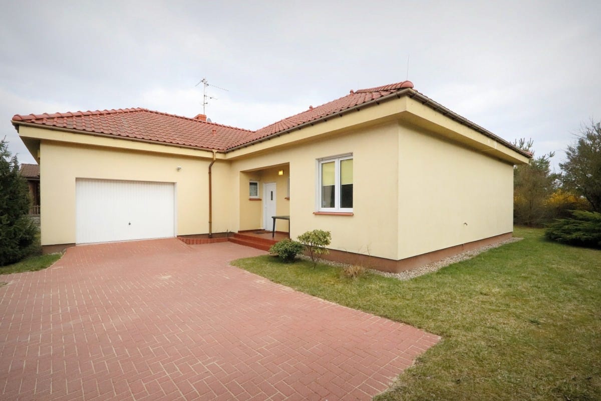 Dom 4 pokojowe na Sprzedaż