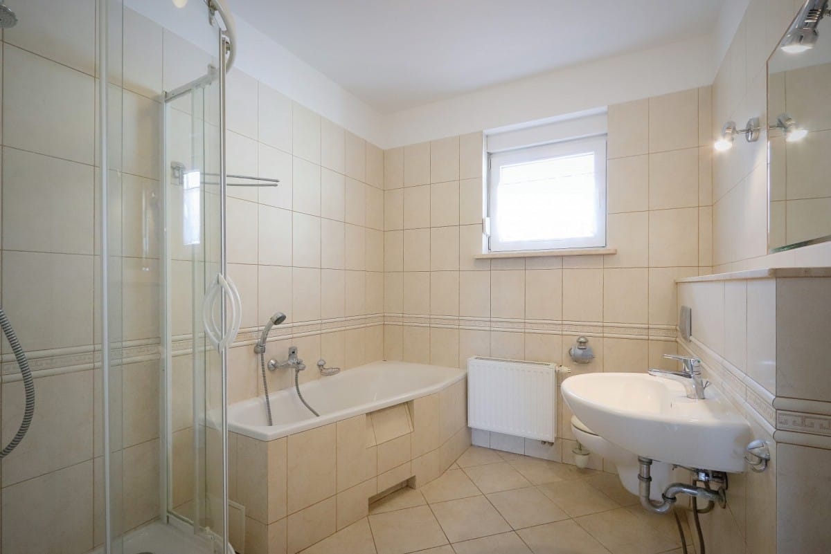 Dom 4 pokojowe na Sprzedaż