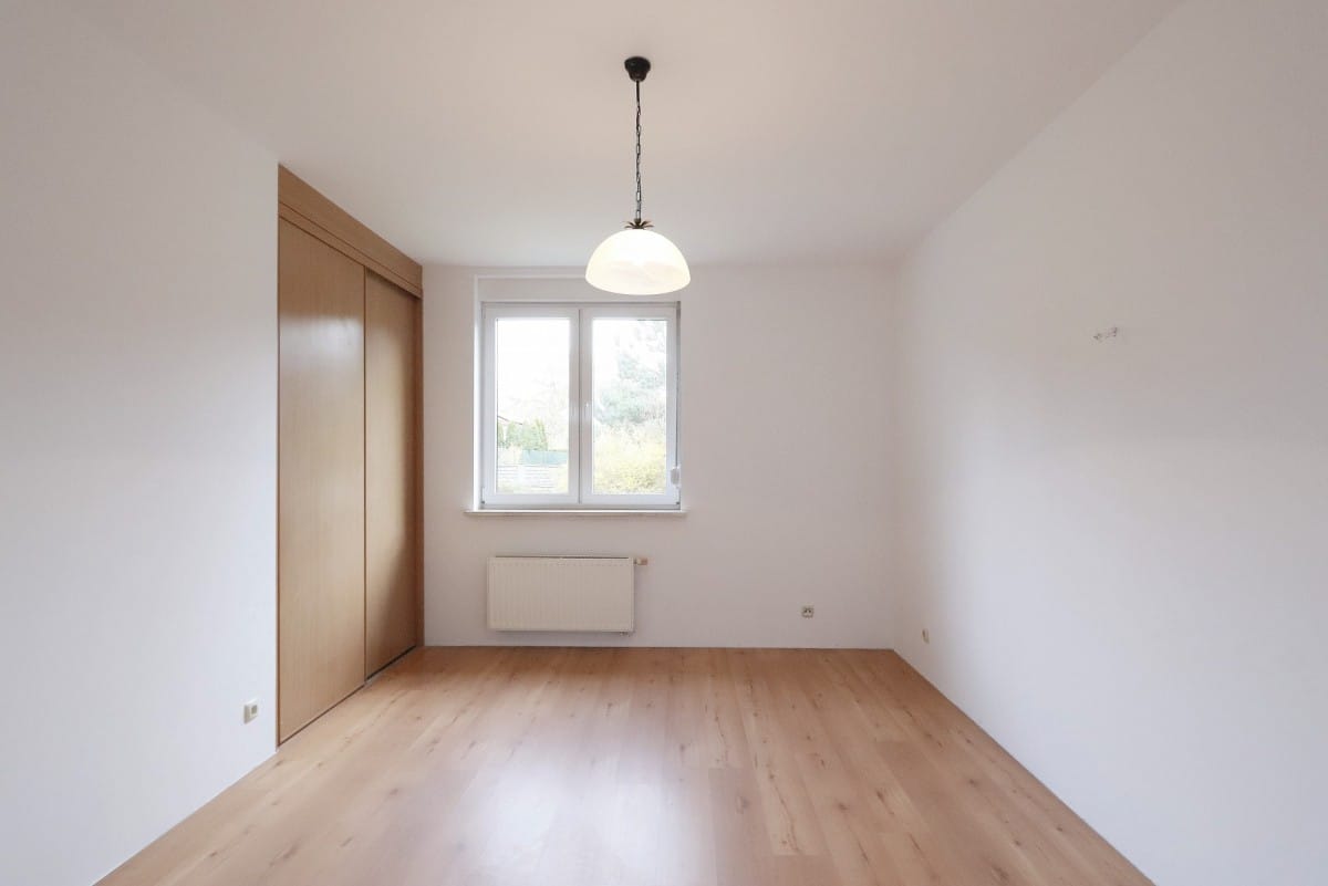 Dom 4 pokojowe na Sprzedaż