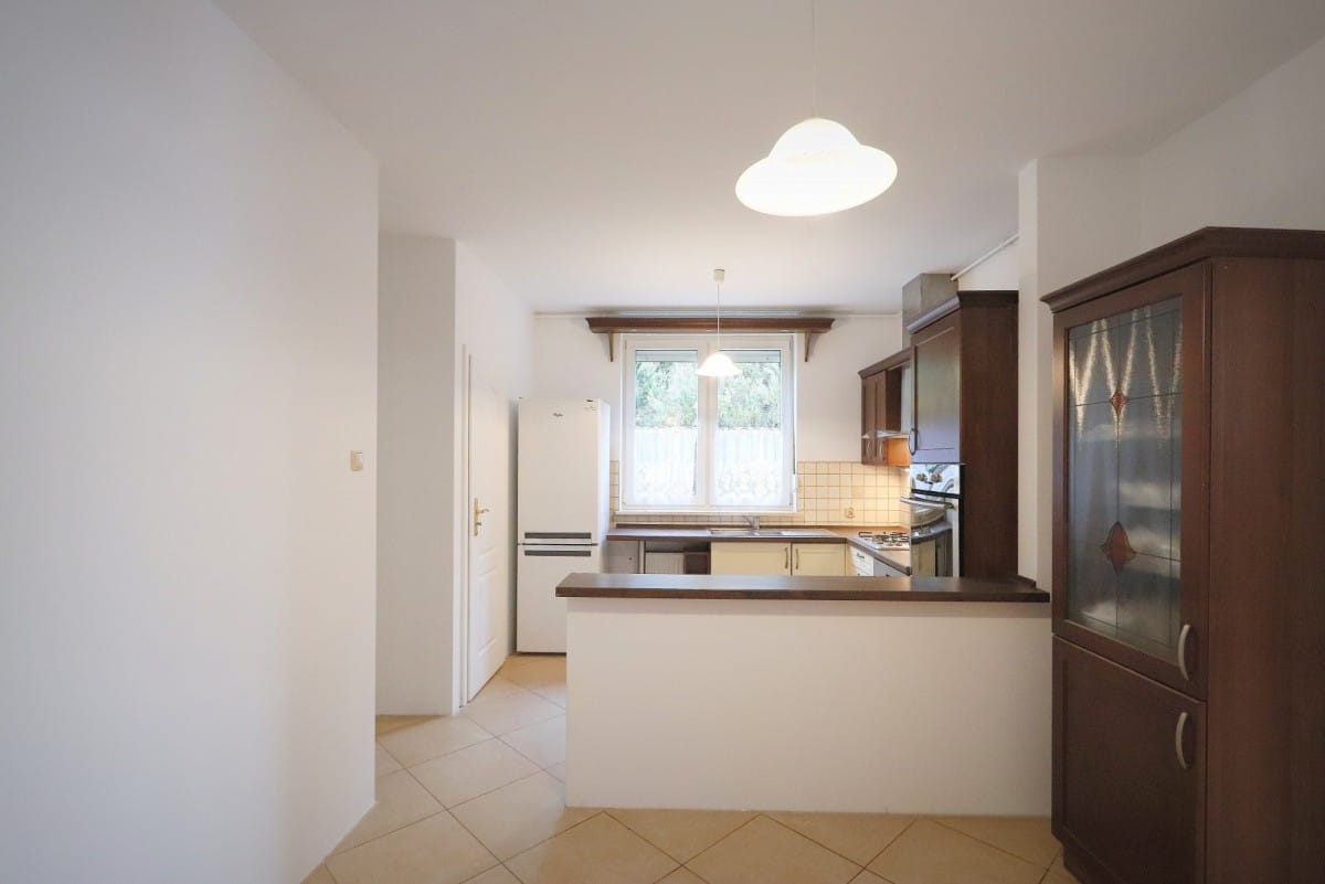 Dom 4 pokojowe na Sprzedaż