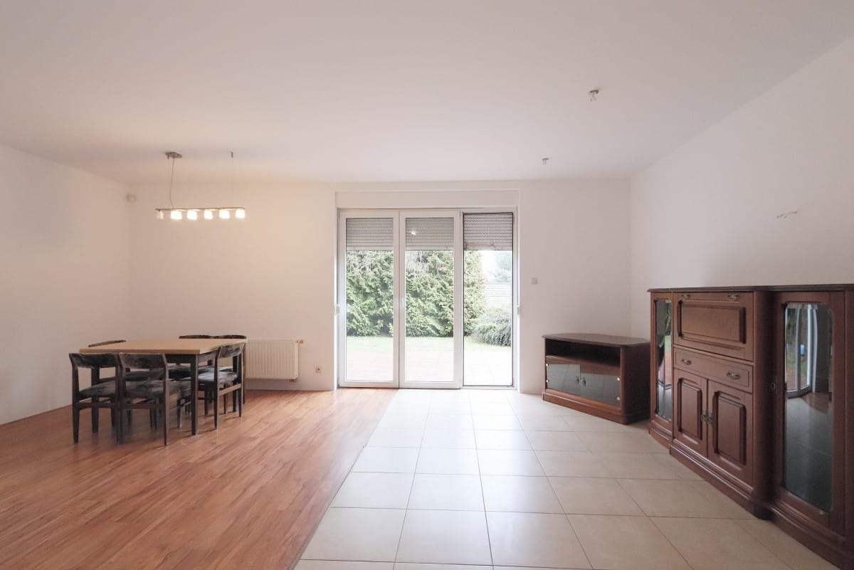 Dom 4 pokojowe na Sprzedaż