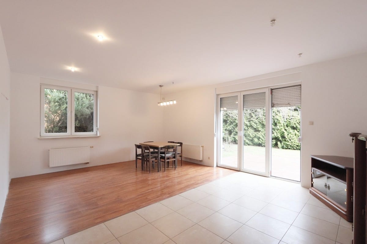 Dom 4 pokojowe na Sprzedaż