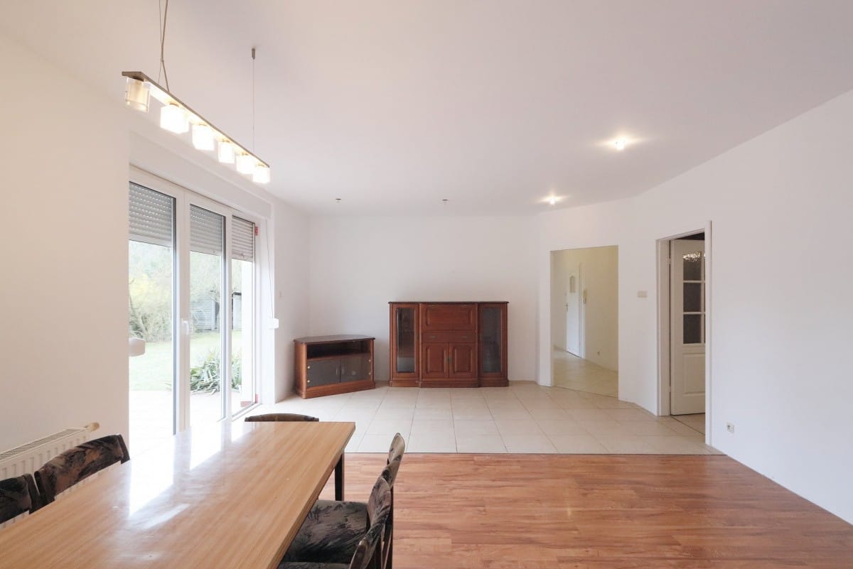 Dom 4 pokojowe na Sprzedaż