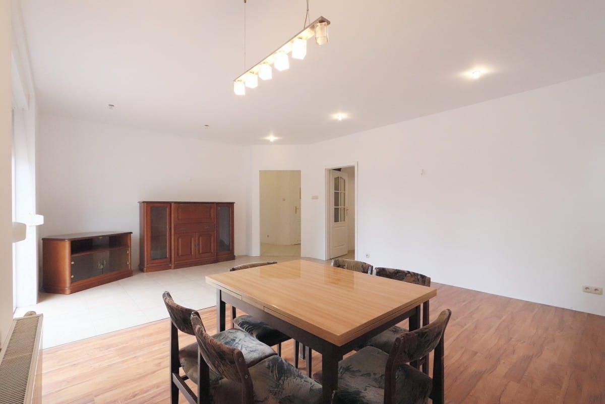 Dom 4 pokojowe na Sprzedaż