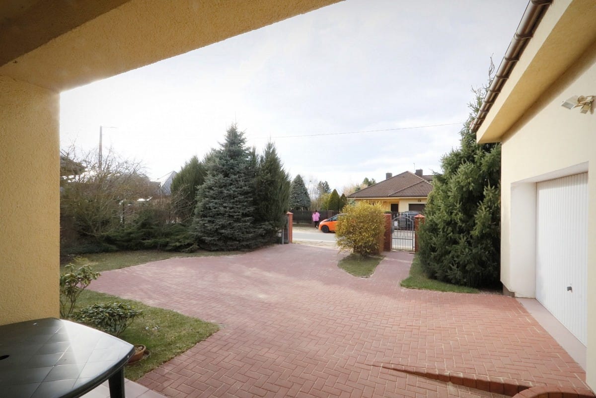 Dom 4 pokojowe na Sprzedaż