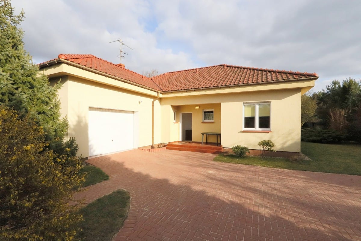 Dom 4 pokojowe na Sprzedaż