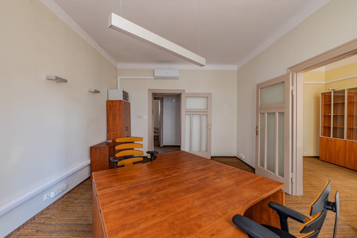 Mieszkanie 4 pokojowe na Sprzedaż