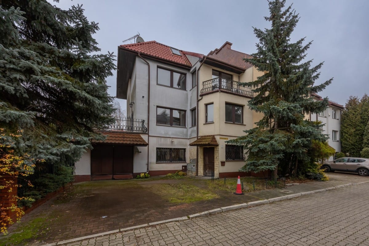 Dom 6 pokojowe na Sprzedaż