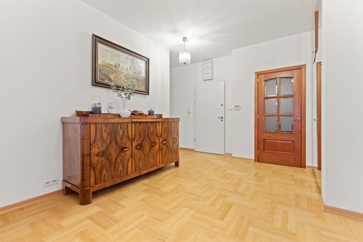 Mieszkanie 4 pokojowe na Sprzedaż