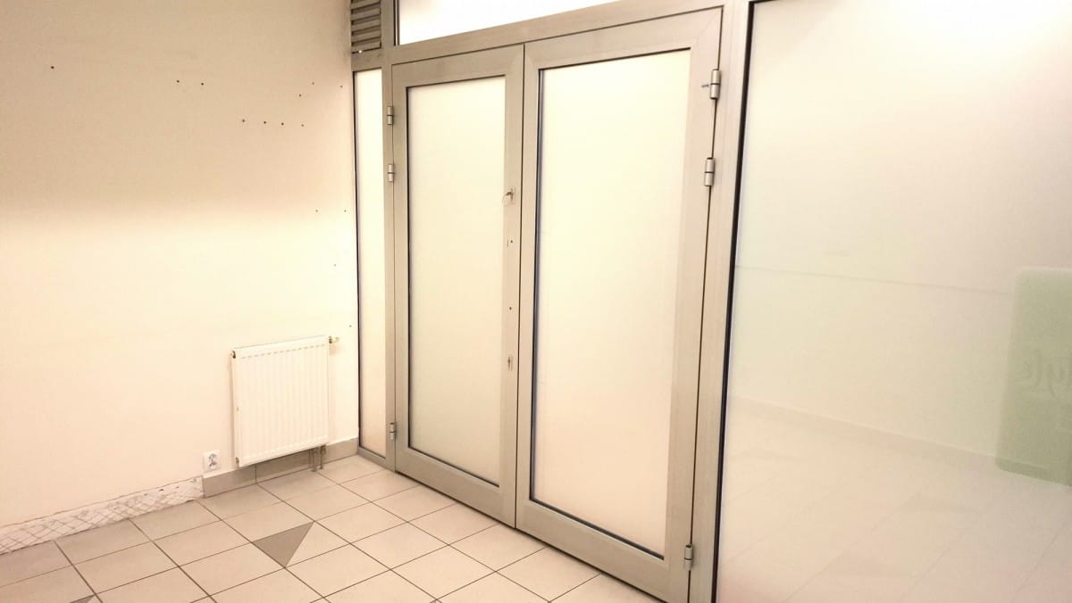 Lokal użytkowy  pokojowe na Sprzedaż