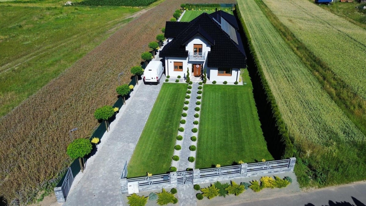 Dom 5 pokojowe na Sprzedaż
