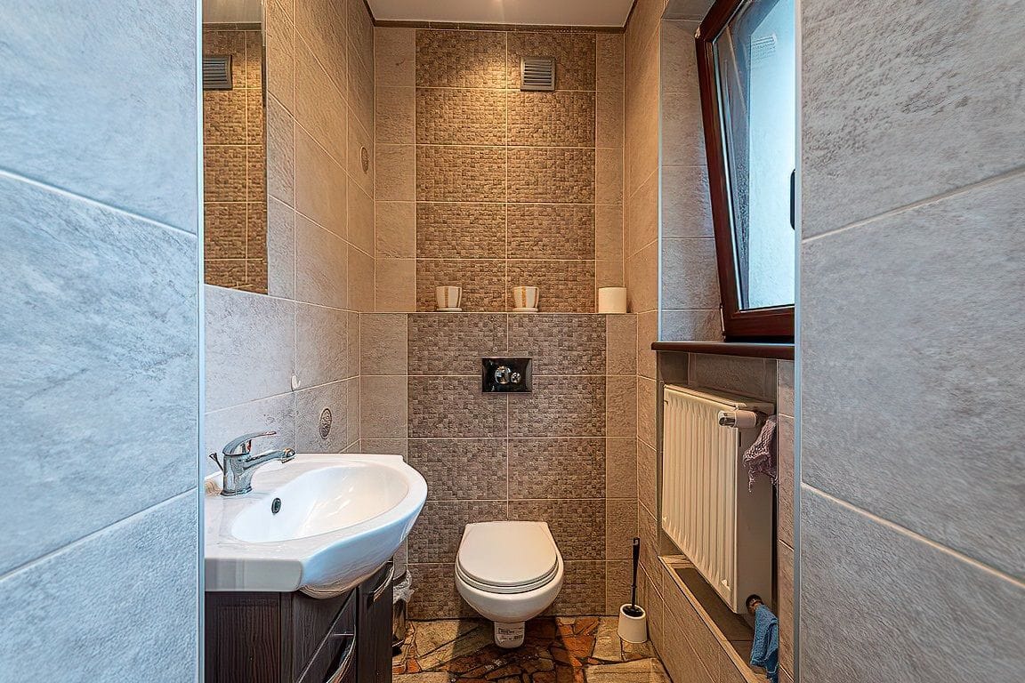 Dom 8 pokojowe na Sprzedaż