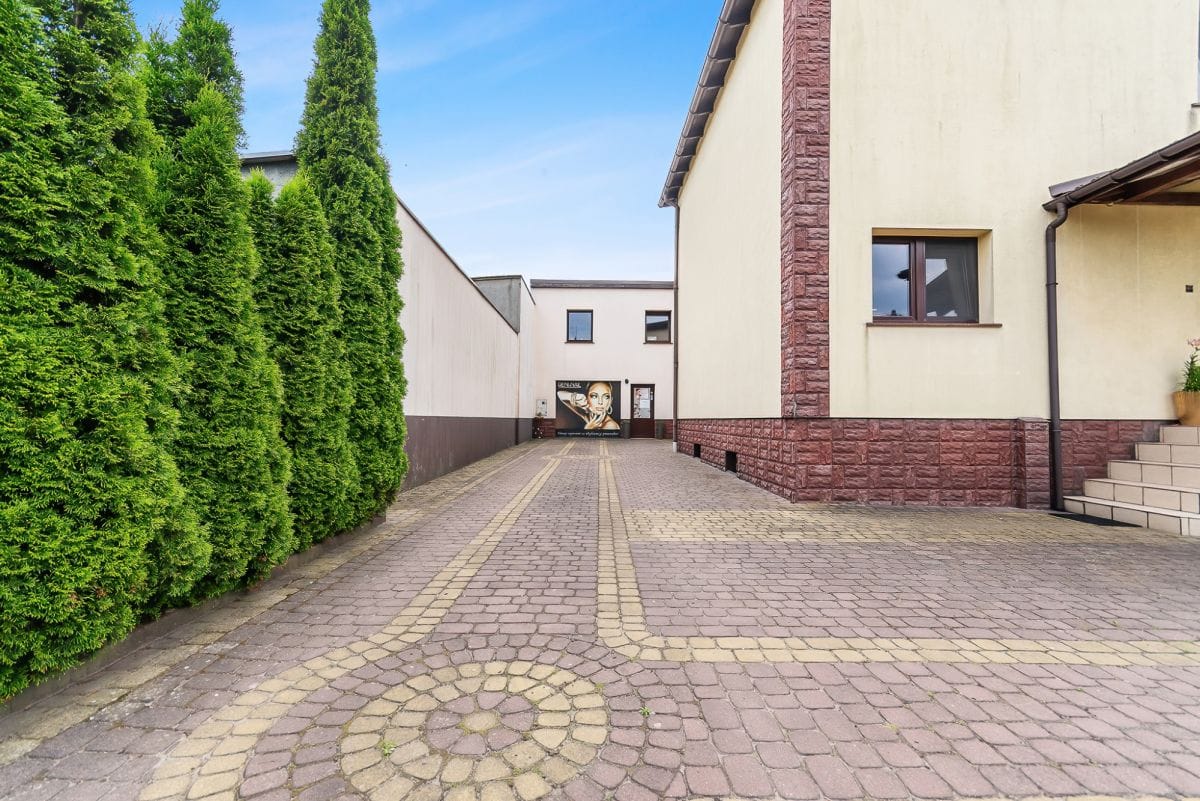 Dom 5 pokojowe na Sprzedaż