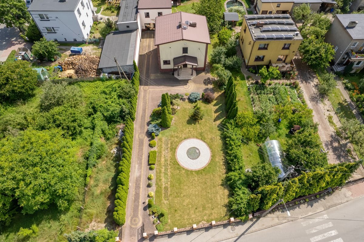 Dom 5 pokojowe na Sprzedaż